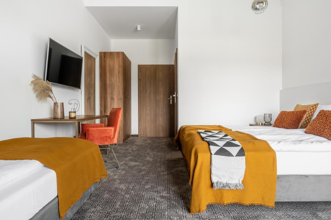Bed and Breakfast Oberza Pod Roza Restauracja, Sauny, Jacuzzi Neumarkt Exterior foto